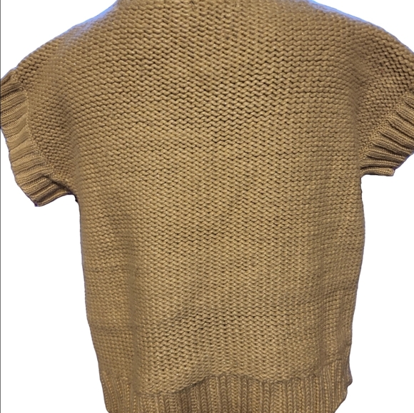 A.N.A. cream crew neck sweater with a cable knit pattern with flecks of gold - Picture 2 of 10